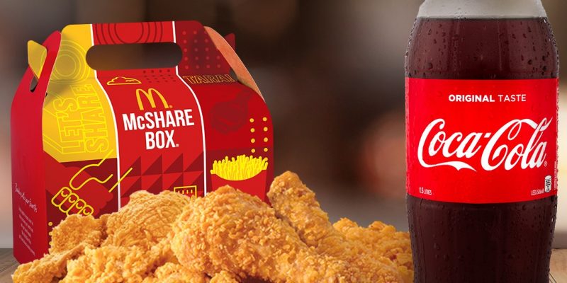 McDonald’s – Get a FREE 1.5L Coke with an 8-pc. McShare Box for ₱440